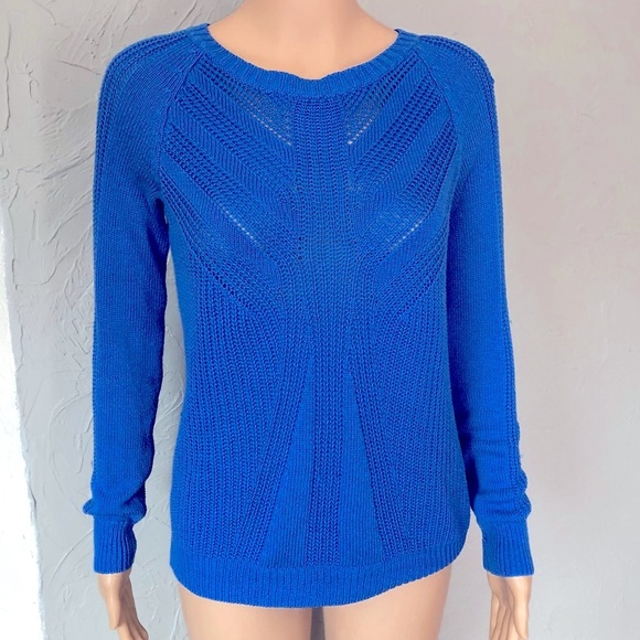 Pink Rose Blue Sweater - Picture 3 of 8